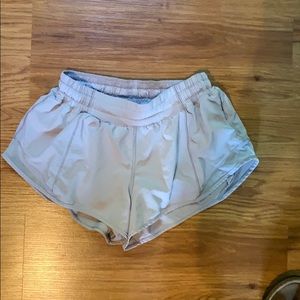 Lululemon Lilac Hotty Hot Short Shorts